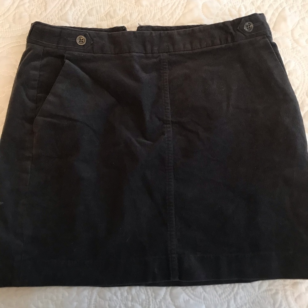 Banana republic corduroy skirt grey size 4